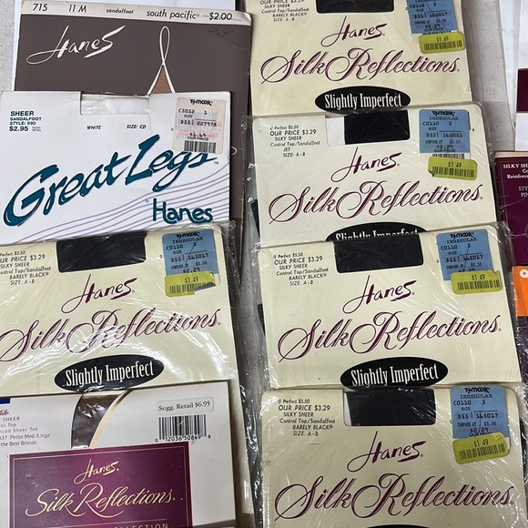Lot of 23 Vintage Hanes Pantyhose mixed sizes - Picture 3 of 8